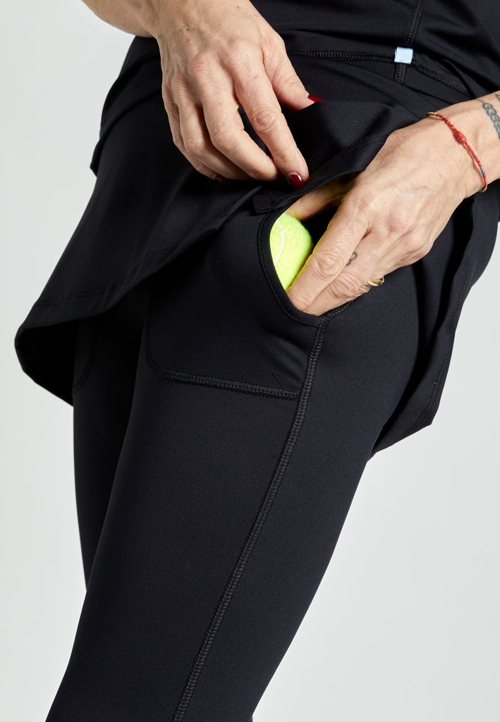 Mädchen & Damen 2-in-1 Tennisrock mit langer Leggings / Skapri, schwarz von SPORTKIND