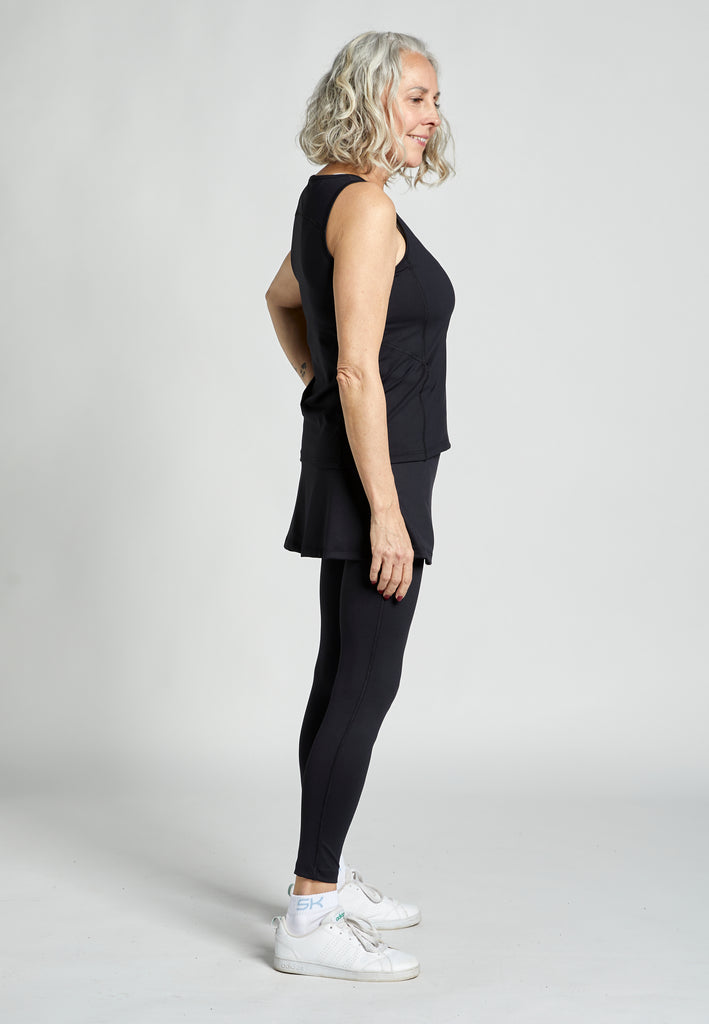 Mädchen & Damen 2-in-1 Tennisrock mit langer Leggings / Skapri, schwarz von SPORTKIND