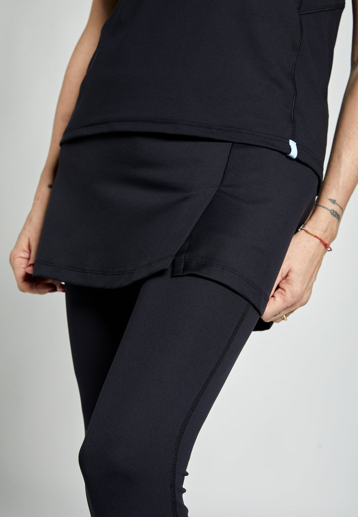 Mädchen & Damen 2-in-1 Tennisrock mit langer Leggings / Skapri, schwarz von SPORTKIND