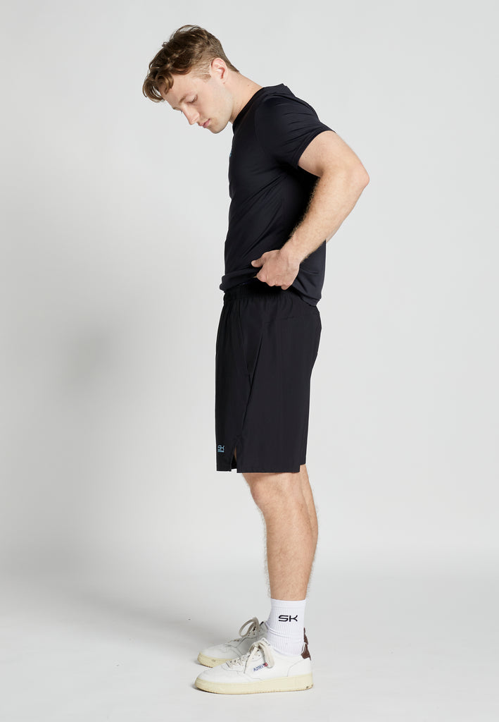 Jungen & Herren Tennis Shorts Performance fuer Herren & Jungen, schwarz von SPORTKIND