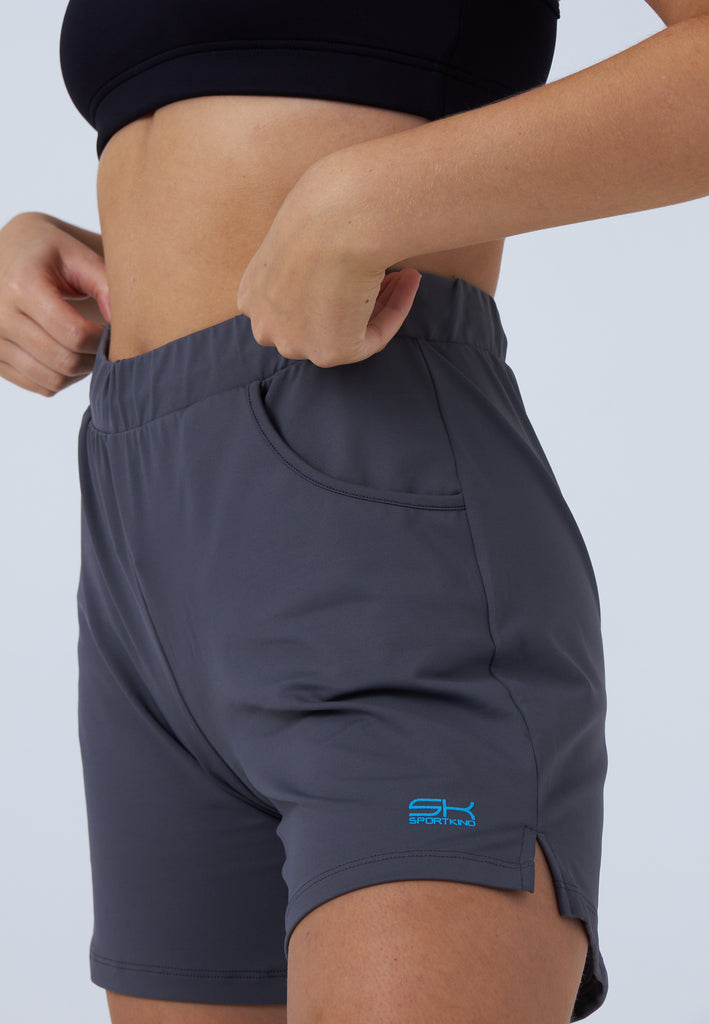 Mädchen & Damen und Gender Tennis Bermuda Shorts, grau von SPORTKIND